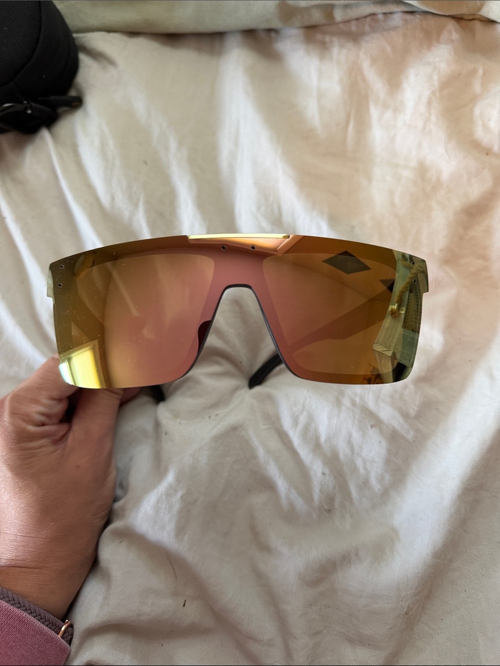 Women's Shield Sunglasses in Gold Mirror